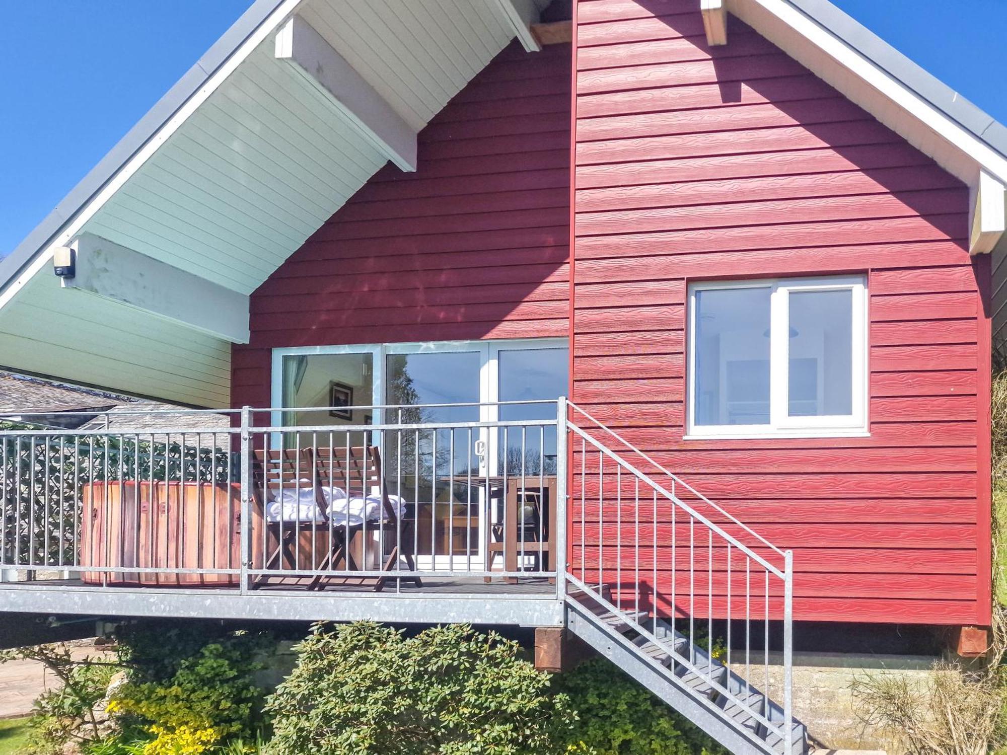 Ta Mill Cottages & Lodges - Meadowview Chalet 1 ローンソン エクステリア 写真